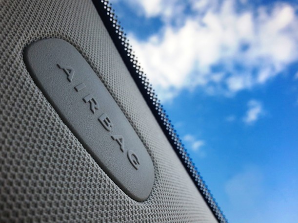 Подушка безпеки відключена: що робити